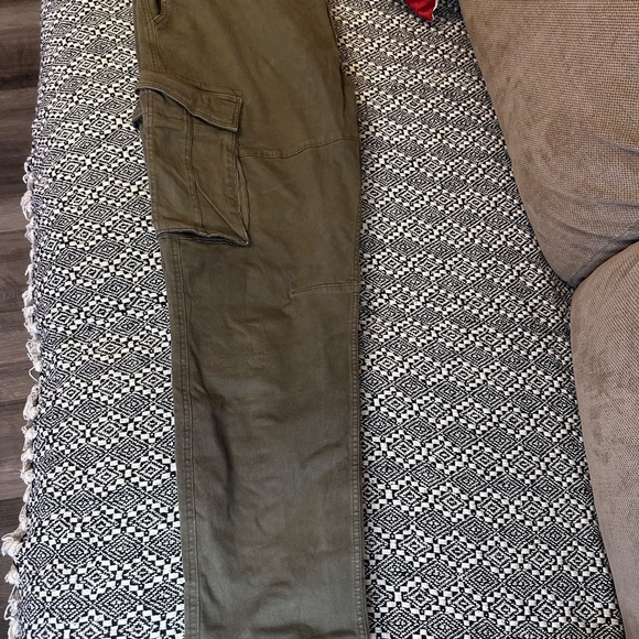 H&M Divided Men’s Cargo Joggers Size 34 – Olive Green Pants - Picture 3 of 4